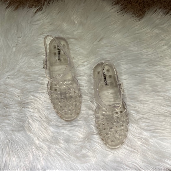 steve madden clear jelly sandals